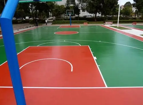 信阳球场地面翻新,裂缝修重要性