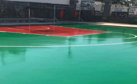信阳篮球场翻新地面